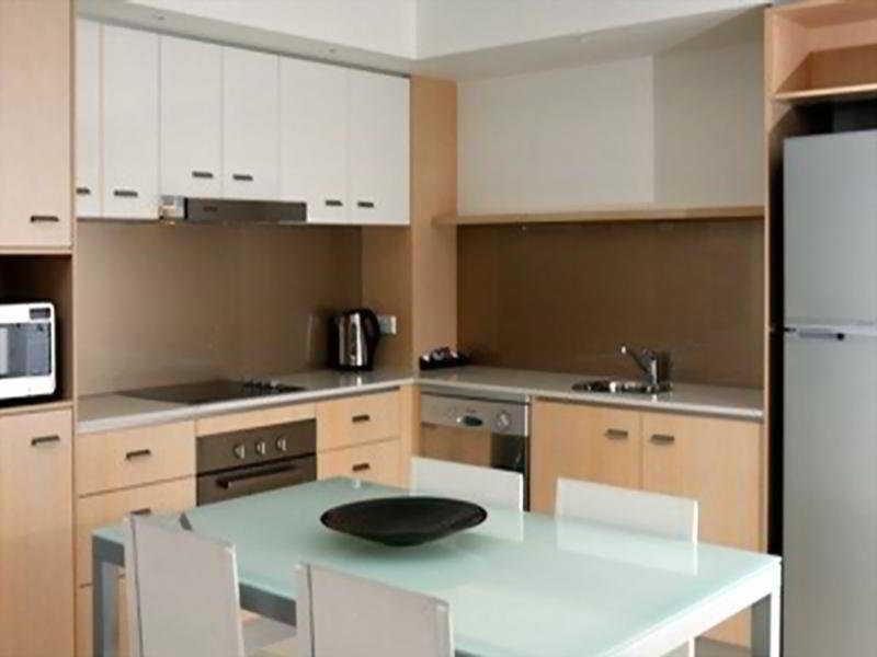 Chancellor Executive Apartments Gold Coast Zimmer foto